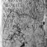 Fragment einer Grabplatte für den Vikar N. ...inger
