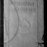 Grabplatte Albert Weis, wiederverwendet für Margarethe von Neuhausen