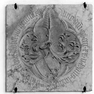 Wappentafel des Neuburger Holzpropstes Hans Forster (Farster) von der Tann mit Datierung und Nennung