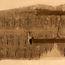 Kaiserswerth, St. Suitbertus, Türsturz (?) mit Bauinschrift oder historischer Nachricht