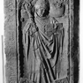 Fragment einer figuralen Grabplatte für den Fürstenzeller Abt Pankraz Reischl(?)
