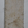 Sterbeinschrift einer Katherina auf einer Wappengrabplatte