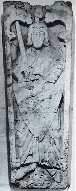 Grabplatte eines kaiserlichen Vogts in der Kaiserpfalz