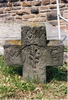 Bild zur Katalognummer 326: Seite des Grabkreuz für W. G. mit nachgetragener Inschrift für P. G. und A. G