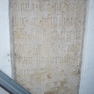 Sterbeinschrift einer Katherina auf einer Wappengrabplatte