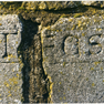 Fragmente der Grabplatte eines unbekannten Ritters