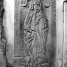 Grabplatte der Jutta von Erlenbach, geborene Starkerad von Breuberg.