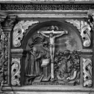 St. Martini, Kanzel, Kreuzigung mit Stifterdarstellung und Wappen (1595)