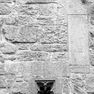 Steinmetzzeichen (I) an einem doppelbogigen Fenstergewände des Südturms