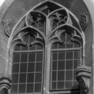 Fenstergewände mit Wappenbeischriften