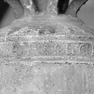 Dom, Glockenhaus, Glocke, Detail: Inschrift (E. 13. Jh.)