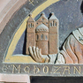 Tympanon des spätromanischen Stufenportals in der Memorie, Detail links