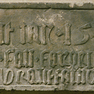 Hausinschrift auf einer Steintafel