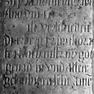 Detail zu Grabplatte für den Bürger Hans Pruckendorffer (I) und seine Ehefrau Dorothea (II), an der Wand zur Sakristei (Westwand des Querhauses), zweite von Süden, oben. Rotmarmor.