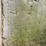 Grabplatte, in Erstverwendung vermutlich für einen Mann aus der Familie Sneverding und seine Ehefrau, in Zweitverwendung für Anna Catharina Schmidten