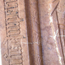 Sterbeinschrift für Abt Johannes Rughalm auf einer figuralen Grabplatte