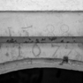 Rundbogenportal, Detail