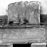 Fragment Grabdenkmal Hans Konrad und Elisabeth von Urbach