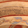 Inschrift auf der Ostseite des Chorbogens [1/2]