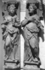 Bild zur Katalognummer 323: Tuffsteinfiguren als Glaubens- und Hoffnungsallegorien aus dem Epitaph für den landgräflich-hessischen Oberamtmann Otto Wilhelm von Berlepsch
