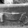 Brunnen, Detail mit Inschrift am Becken
