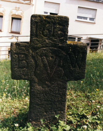 Bild zur Katalognummer 315: Grabkreuz für einen unbekannten mit den Initialen B. W.