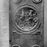 Grabplatte der Anna Maria Schütz von Holtzhausen, geb. von Babenhausen 