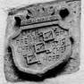 Wappenstein mit Hausinschrift 