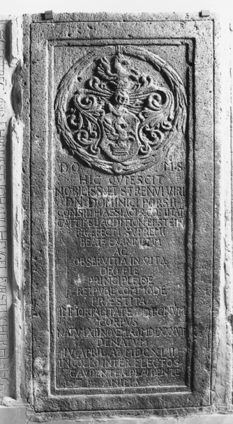 Bild zur Katalognummer 373: Grabplatte des landgräflich-hessischen Oberamtmanns Dominicus Pors(ius)