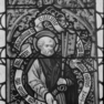 Glasmalereifragment mit hl. Petrus