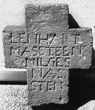 Bild zur Katalognummer 337: 2. Seite des Grabkreuzes für Leonhart und Nilges Nassteen