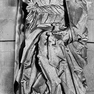 Dom, Standbild des heiligen Johannes Evangelista und Detail der Inschrift (um 1525)