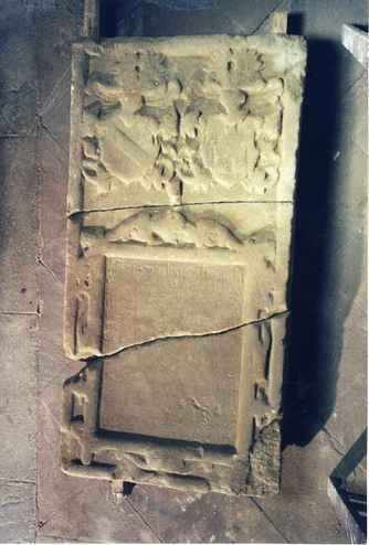Bild zur Katalognummer 259: Grabplatte des landgräflich-hessischen Beamten Ludwig Zöllner von Speckswinkel