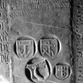 Grabinschrift für Barholomäus Winter (Nr. 462) auf der Grabplatte für Wolfgang Hagn (Nr. 354), an der Südwand im dritten Abschnitt von Westen, obere Platte. Rotmarmor. Zweitverwendung der Platte.