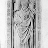 Sterbeinschrift für Abt Georg auf einer figuralen Grabplatte