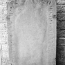 Grabplatte eines Priesters Heinrich
