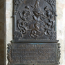Wappengrabtafel mit Sterbevermerk für den Domherrn Hieronymus Fuchs von Schweinshaupten.