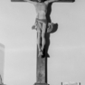 Kruzifixus mit Renovierungsinschrift