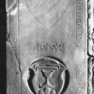 Grabplatte Günther von Tettighofen, wiederverwendet für Bernhard Friedrich Widergrün von Staufenberg (Stadtarchiv Pforzheim S1-15-001-45-001)