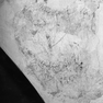 Sgraffiti, an den Wänden und am Gewölbe der Türmerstube im Torturm. Mit Rötelkreide gezeichnet.