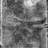 Grabinschrift des Kanoniker Hadamar von Aistersheim auf der Grabplatte für Wolfker von Aistersheim und Wolfker von Haidendorf (Nr.46), an der Nordwand in der unteren Reihe.Zweitverwendung der Platte, im Zuge dieser Verwendung um 180 ° gedreht.