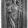 Figurale Grabplatte für den Weihbischof Albert Schönhofer, an der Südwand im mittleren Joch. Rotmarmor.