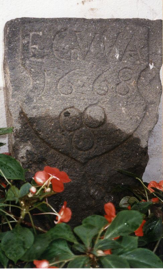 Bild zur Katalognummer 416: Grenzstein oder Güterstein mit Initialen und Jahreszahl