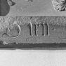 Grabmal Graf Wilhelm IV. und Johanna von Eberstein, Detail mit Inschrift auf der linken Randleiste