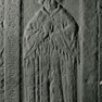 Grabplatte des Ulrich Part (Pourt, Bart) aus rotem Marmor, ehemals im Südflügel im Boden, heute in der Mittelhalle im Boden eingelassen.