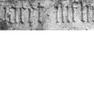 Detail zur Grabinschrift auf dem Fragment einer Grabplatte für Nikolaus Stuckler (Nr. 63 †), außen an der Ostwand in der Severinszelle. Weitere Beschreibung siehe Nr. 63 †.