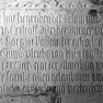 Fragment der Grabplatte für den Ratsbürger Christoph Werder, an der Nordwand im achten Abschnitt von Westen, untere Platte. Rotmarmor.