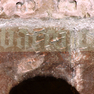 Dom, Chorscheitelkapelle, Skulptur des Hl. Bartholomäus, Detail: Inschrift (um 1491?)