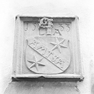 Pfarrhaus, Bauinschrift m. Wappen u. Devise