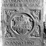 Wappengrabplatte für den Domherrn Georg Eckher von Pöring